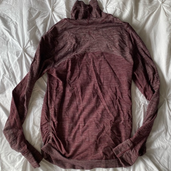Lululemon Wicking Turtleneck Long Sleeve 8 - Picture 2 of 3